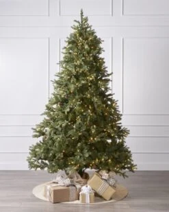 9ft Grandview Pine Tree With LED Lights