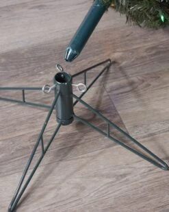 7.5ft Hillsdale Noble Tree With LED Lights -SNW Decor Themes Shop 502064 4