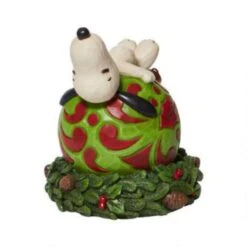Snoopy Laying On An Ornament 7 Snoopy Laying On An Ornament -SNW Decor Themes Shop 6008959 4